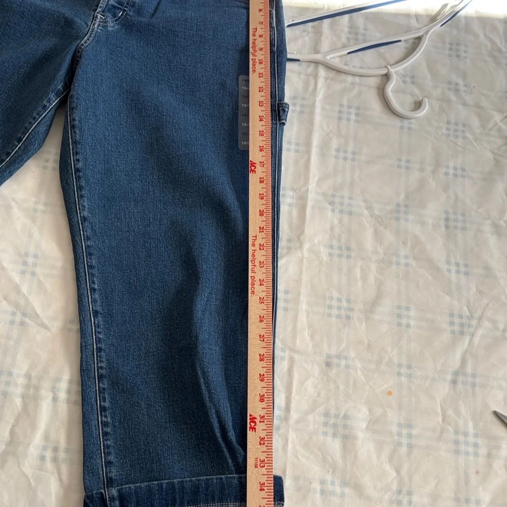 Gap women’s Relaxed Fit‎ Jeans in Deep Blue